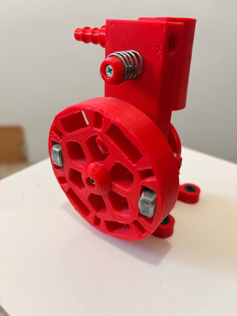 نمای زاویه دیگر موتور نوسانی